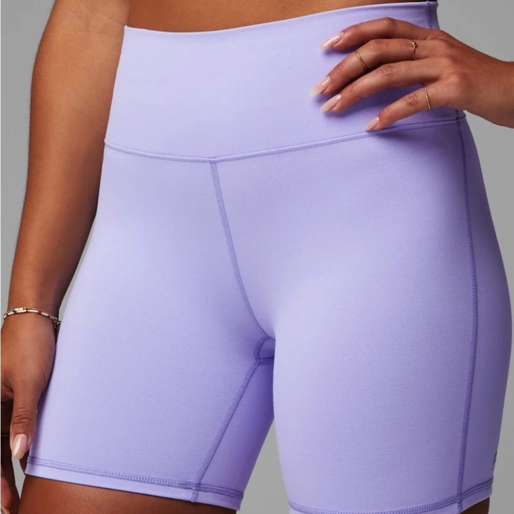 Fabletics Boost PowerHold® High-Waisted 6'' Short